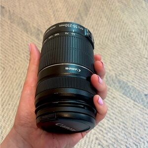 Canon Lens EFS 55-250 mm for Canon DSLR Camera - barely used